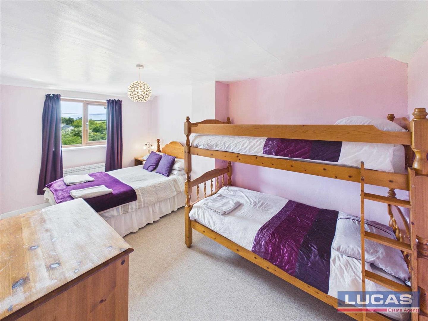 Pentre Bolion, Llanddona